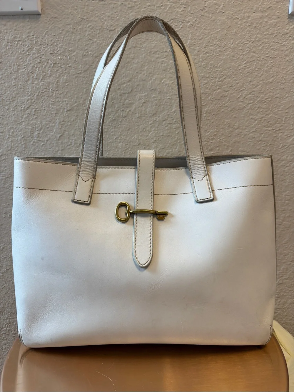 SAMPLE Fossil White Leather Tote Bag with Gold Accent - Austin Collection